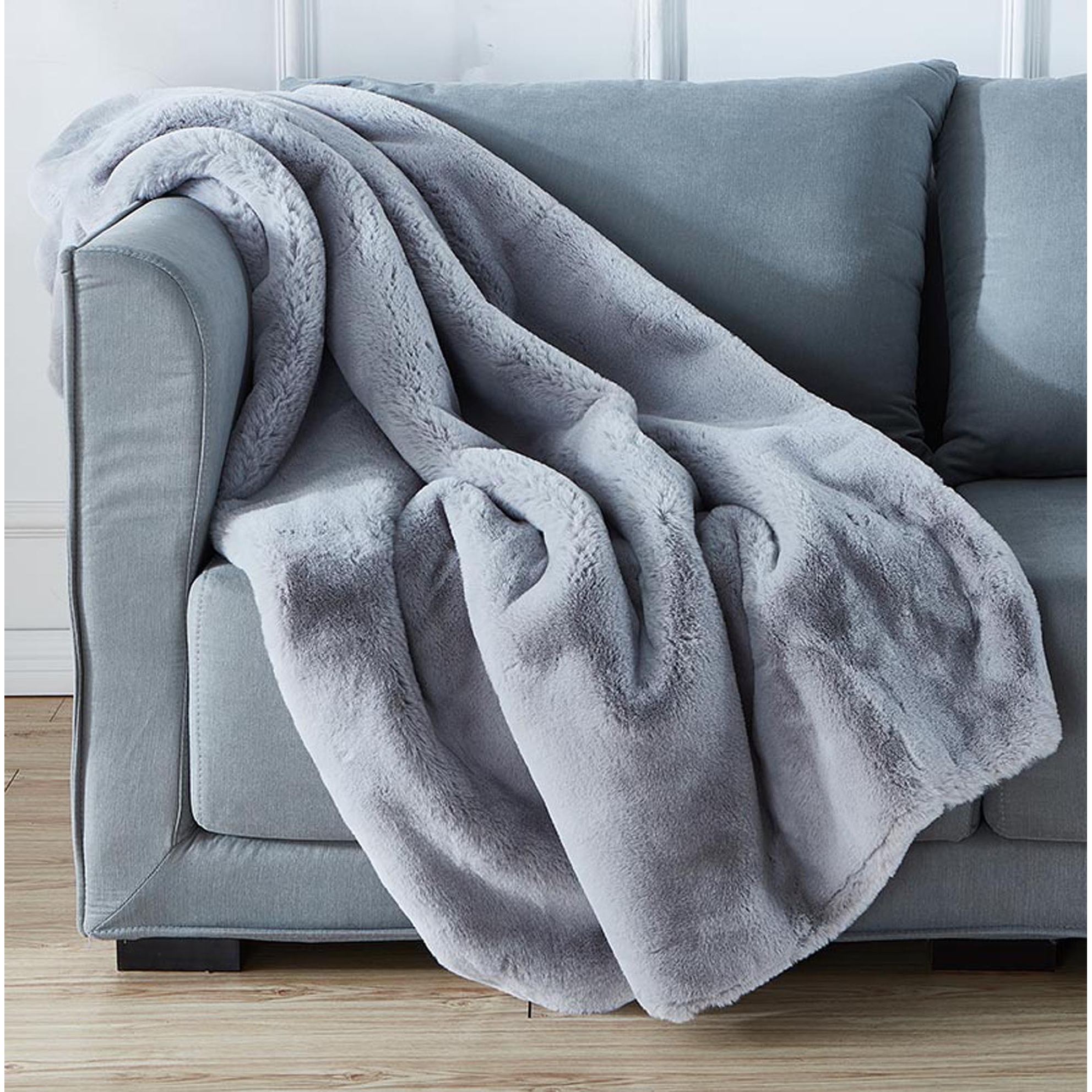 Vera wang faux fur throw online