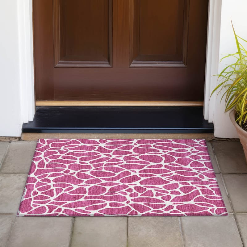 Machine Washable Indoor/ Outdoor Modern Chantille Rug - Blush - 1'8" x 2'6"
