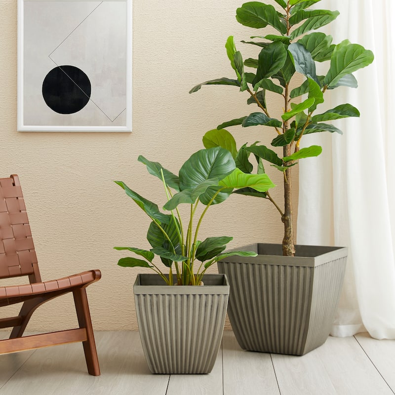 Glitzhome Set of 2 Eco-Friendly Oversized Faux Concrete Fluted Plant Pots Flower Planter Porch Decor