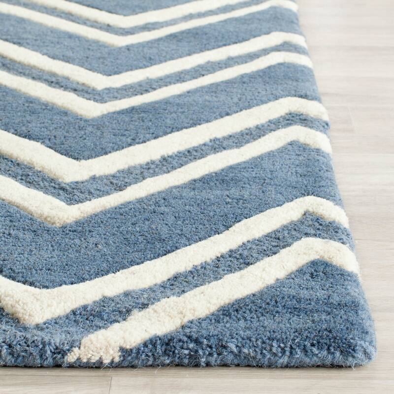 SAFAVIEH Handmade Cambridge Abbie Modern Moroccan Wool Rug