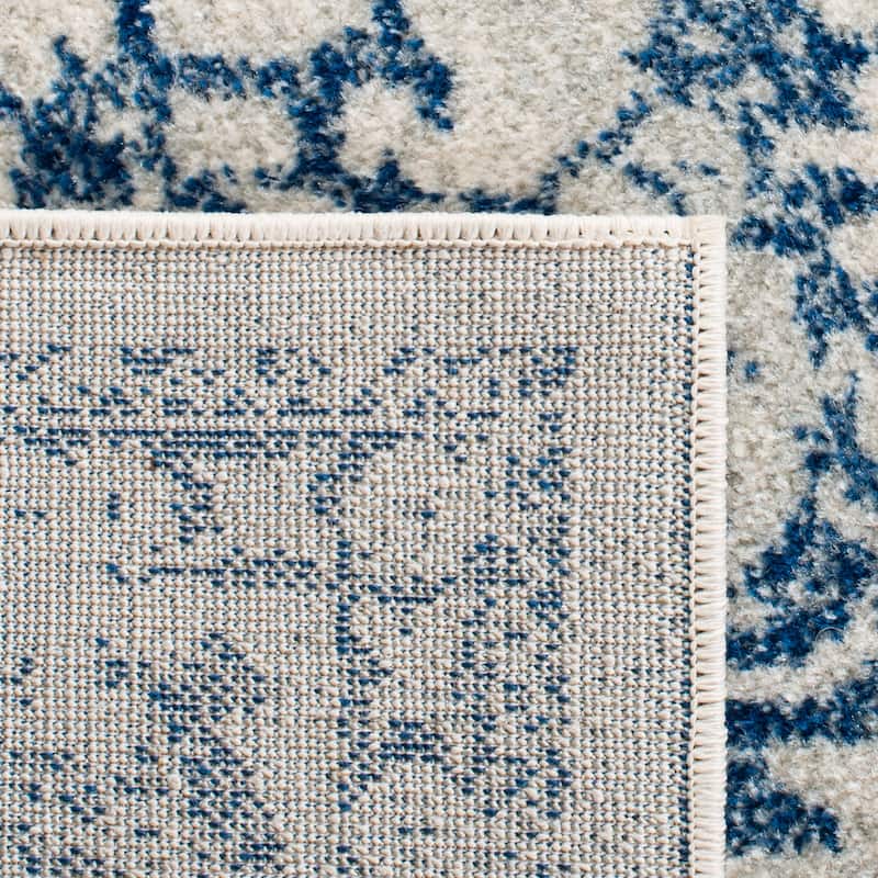 SAFAVIEH Evoke Quinn Vintage Distressed Rug