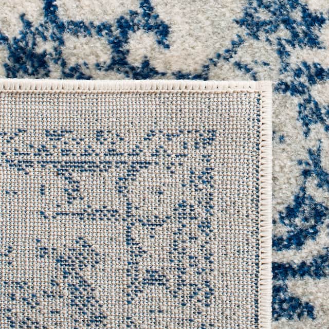SAFAVIEH Evoke Quinn Vintage Distressed Rug