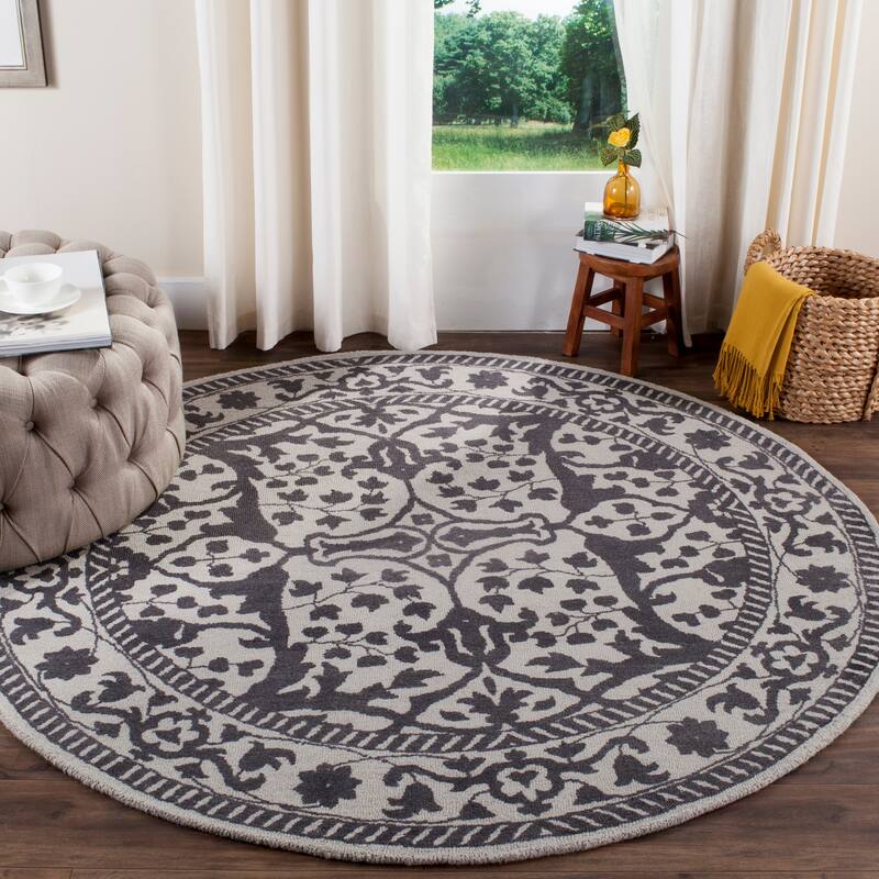 SAFAVIEH Handmade Restoration Vintage Boho Shianne Oriental Wool Rug - 6' Round - Silver/Grey