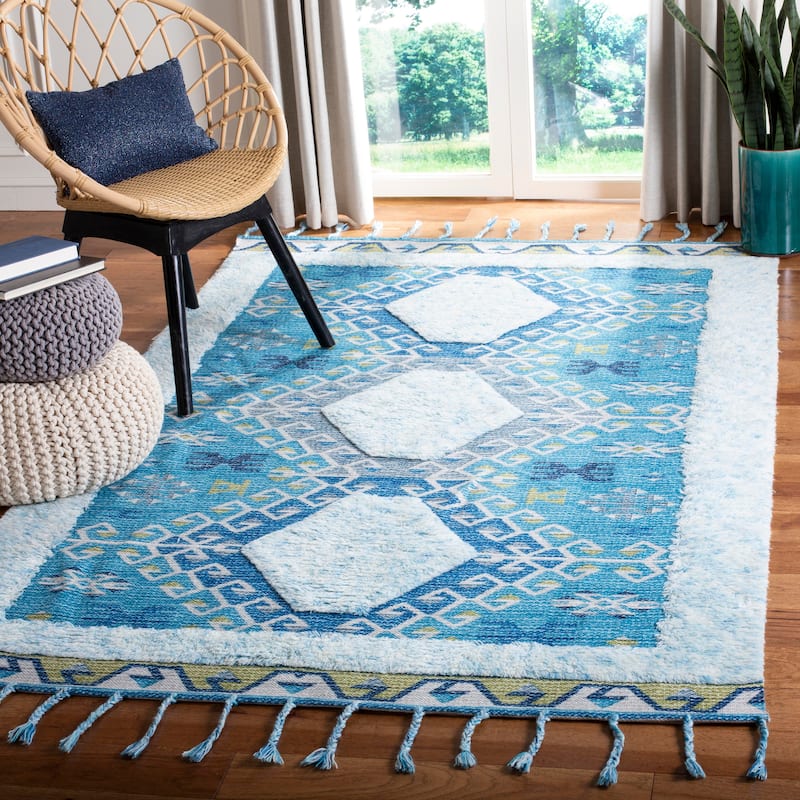 SAFAVIEH Handmade Saffron Breonna Modern Tribal Cotton Rug - 4' x 6' - Turquoise/Blue