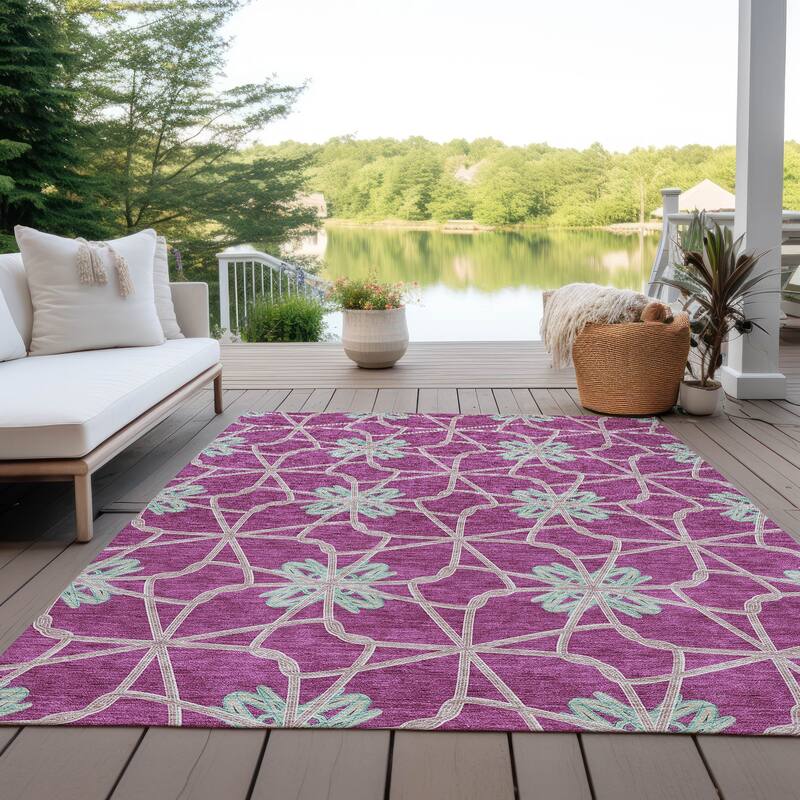 Machine Washable Indoor/ Outdoor Chantille Contempoary Whimsy Rug