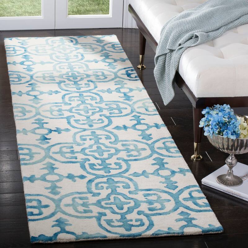 SAFAVIEH Handmade Dip Dye Reintraut Watercolor Vintage Boho Wool - 2' 3" x 10' - Ivory/Turquoise - Runner