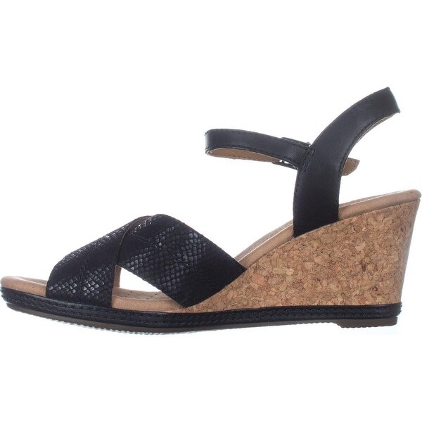 clarks leather comfort wedge sandals
