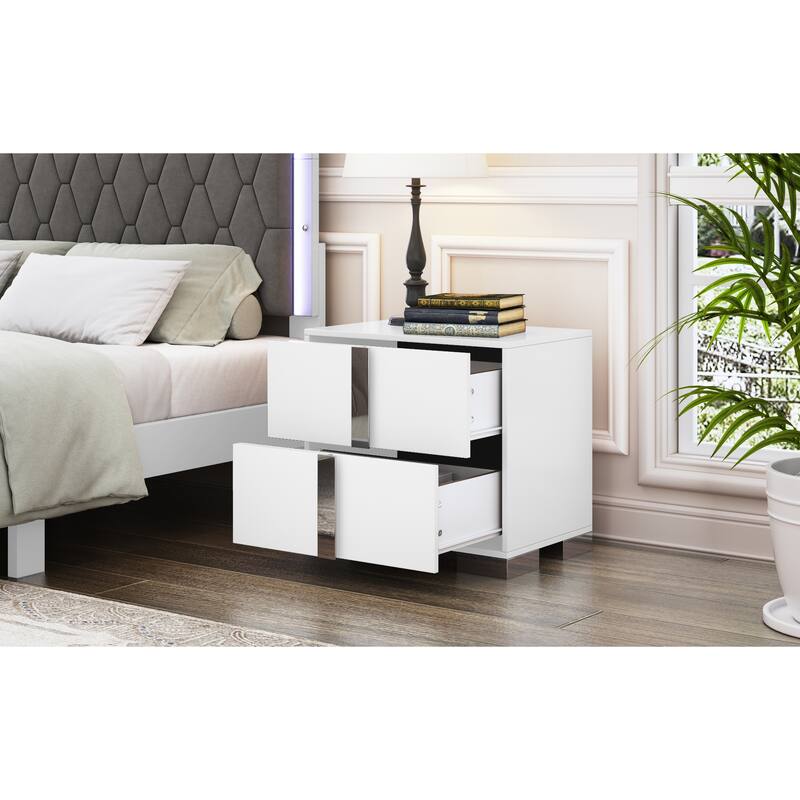 Elegant Mirrored 2-Drawer Nightstand with Metal Feet - Bedside Table for Bedroom/Living Room (White)