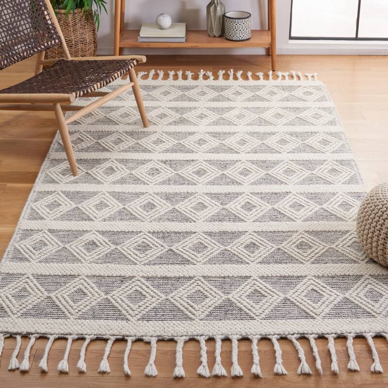 SAFAVIEH Handmade Natura Stiina Transitional Wool Rug