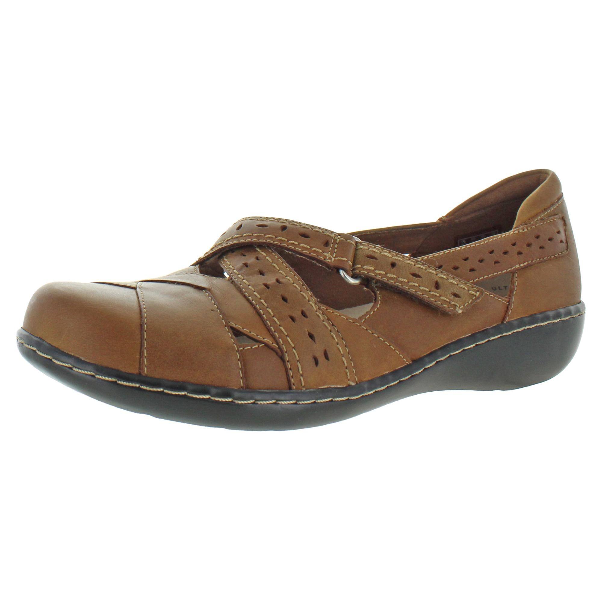 clarks leather flats