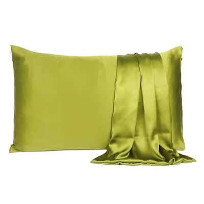HomeRoots Lemongrass Dreamy Set Of 2 Silky Satin Standard Pillowcases