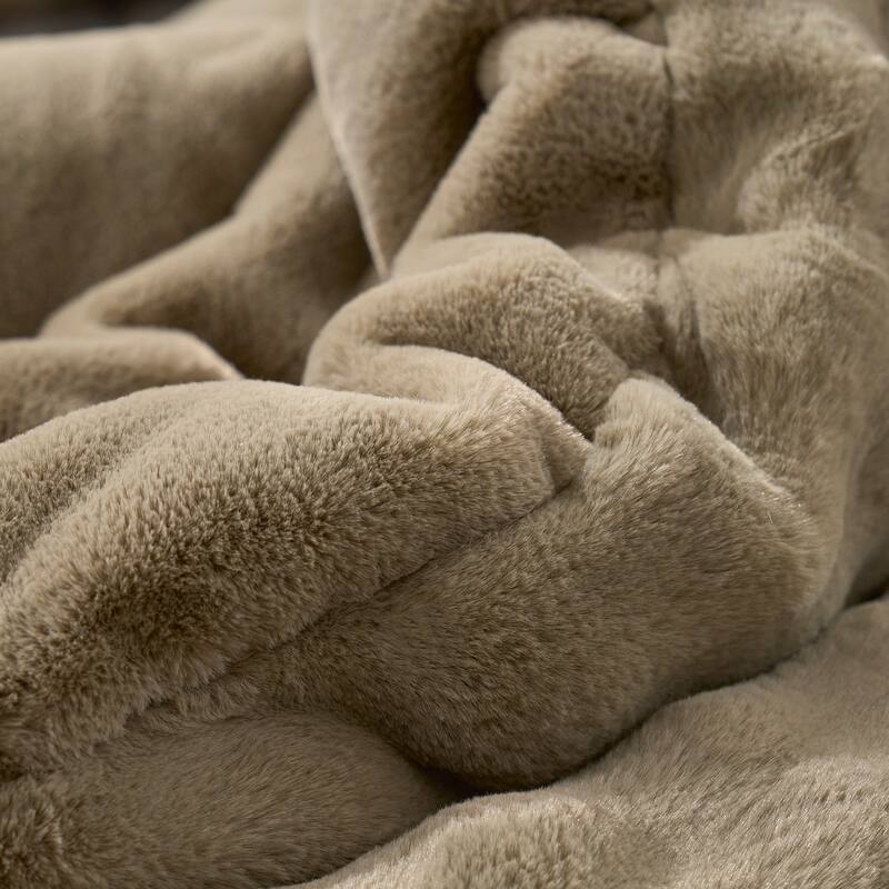 Snowball Double Chunky Bunny® - Coma Inducer® Comforter Set