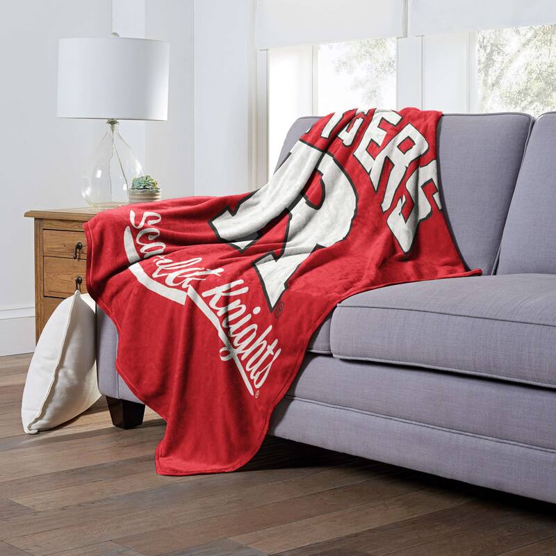 NCAA Big Ten Alumni Silk Touch Throw Blanket