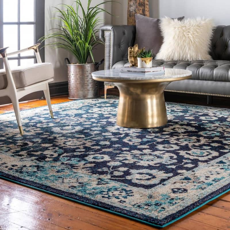 Traditional Koakburg Collection Area Rug