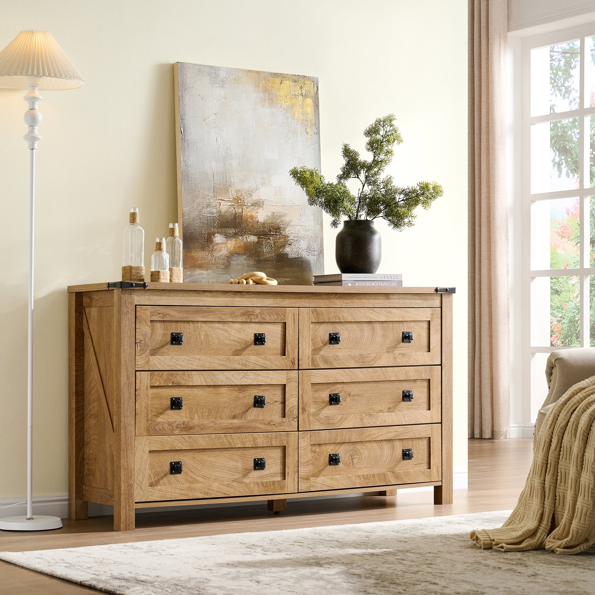 Option Light Knotty Oak
