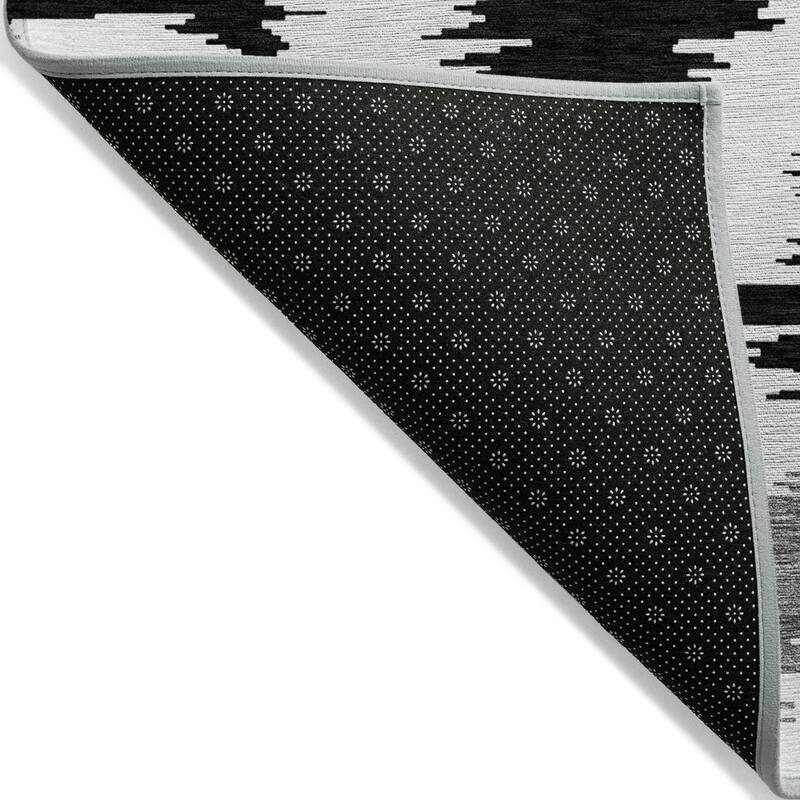 Machine Washable Indoor/ Outdoor Chantille Modern Boho Rug