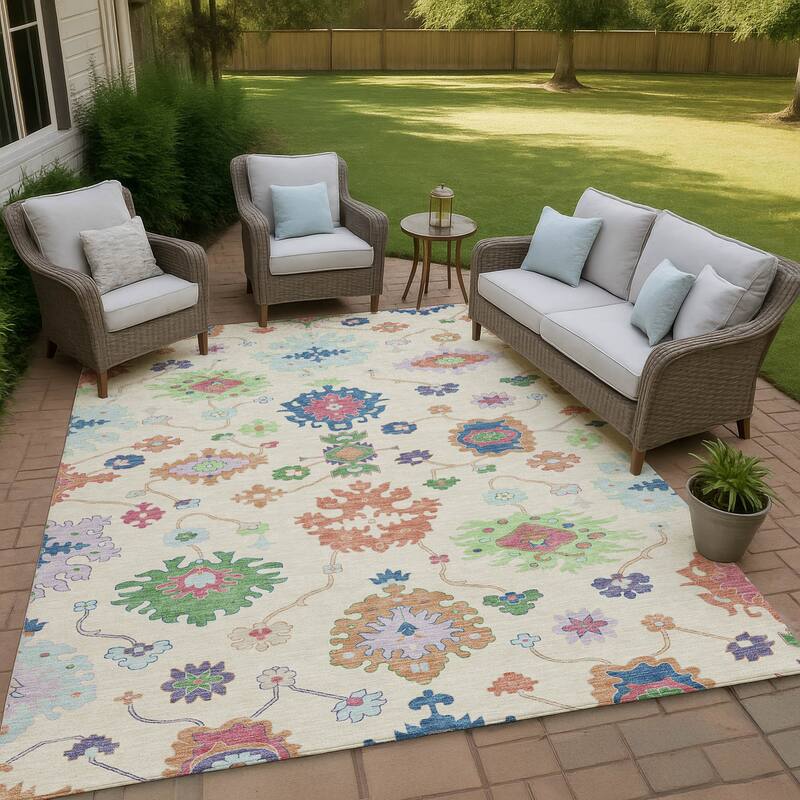 Machine Washable Indoor/ Outdoor Traditonal Delhi Chantille Rug - Linen - 5' x 7'6"