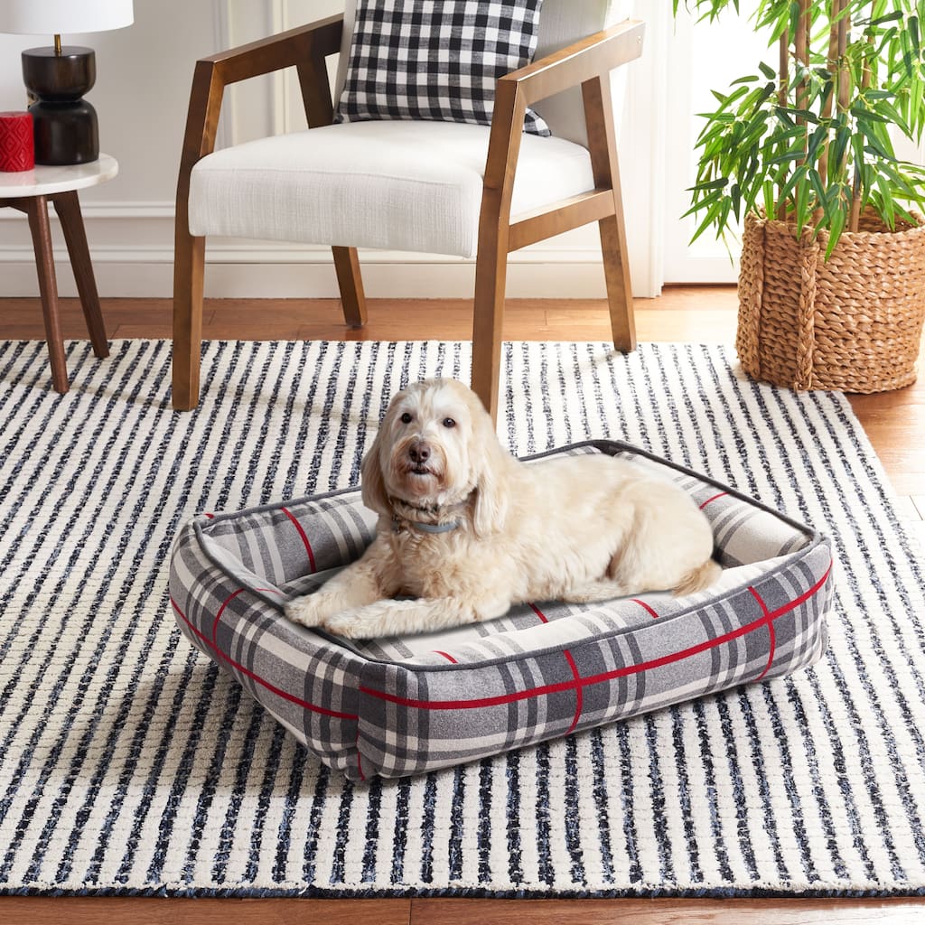 SAFAVIEH Pet Collection Oaklee Dog Bed