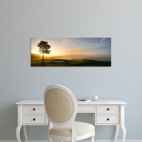 Easy Art Prints Panoramic Image '18th Hole, Cypress tree, Pebble Beach Golf Links, Pebble Beach, California' Canvas Art