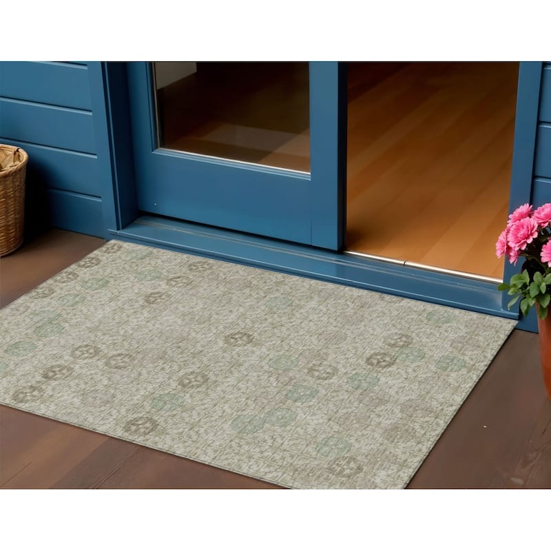 HomeRoots Geometric Transitional Rectangle Outdoor Rug - 3' x 5'