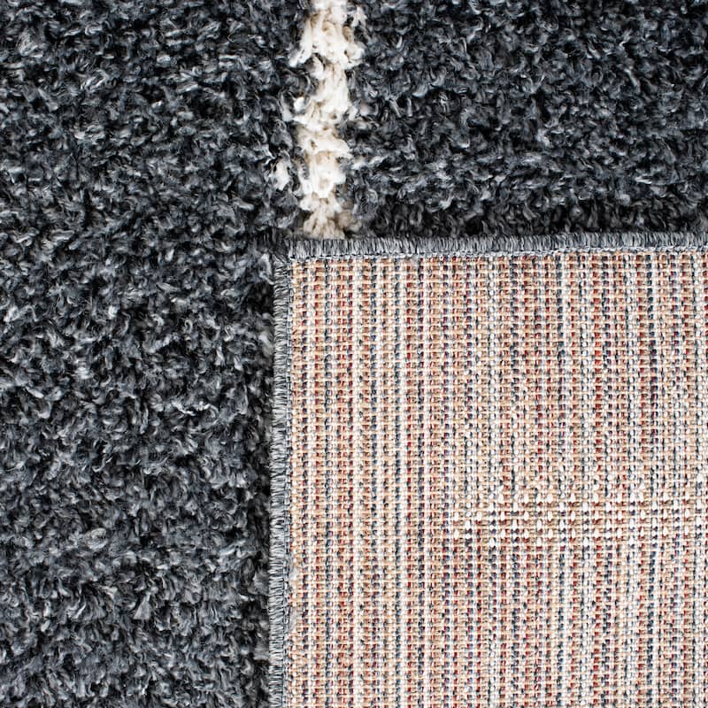 SAFAVIEH Venus Shag Raquelina 1.75-inch Thick Rug - Dark Grey/Ivory - 5' 3" x 7' 6"