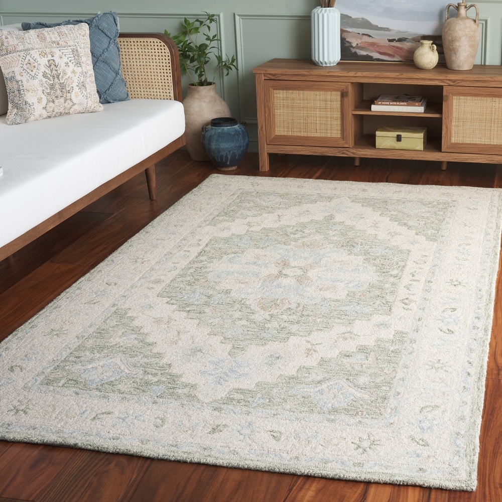 SAFAVIEH Handmade Heritage Neyka Traditional Wool Rug