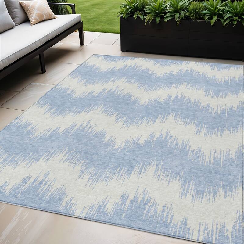HomeRoots Chevron Transitional Rectangle Outdoor Rug - 5' X 8'