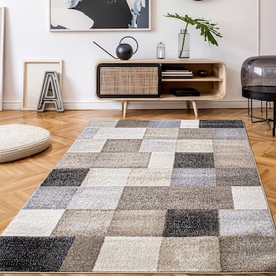 Checkered Area Rug in Patchwork Style in Beige and Grey