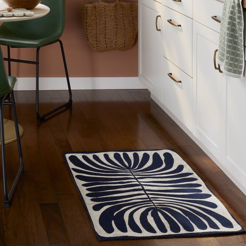 TOWN & COUNTRY LUXE Livie Matisse Cutout Everwash Washable Non-Slip Backing Kitchen Mat