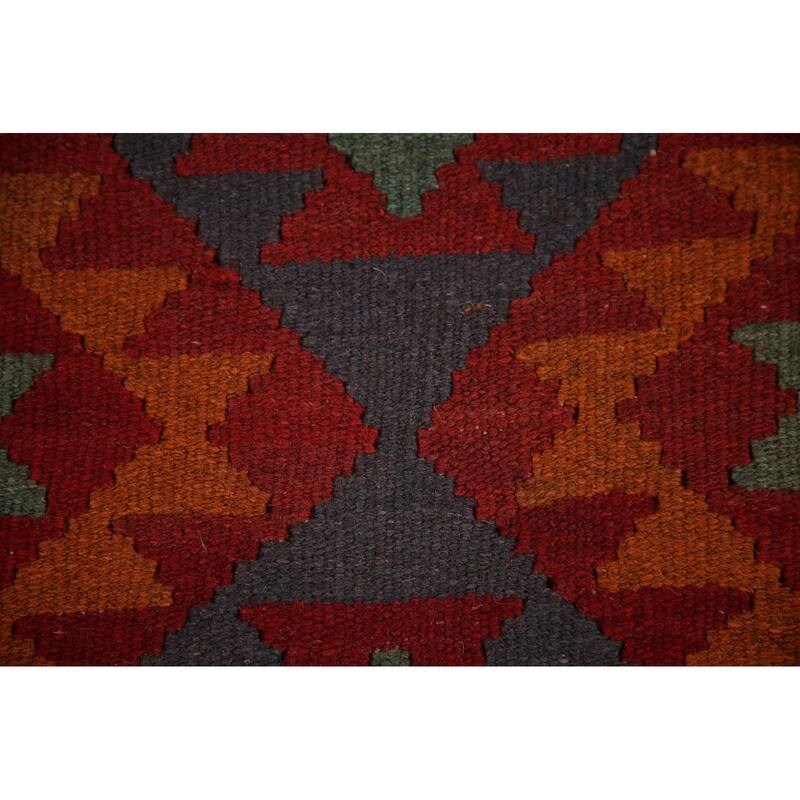 Reversible Kilim Rug Hand-woven Oriental Wool Foyer Carpet - 3'3" x 4'10"