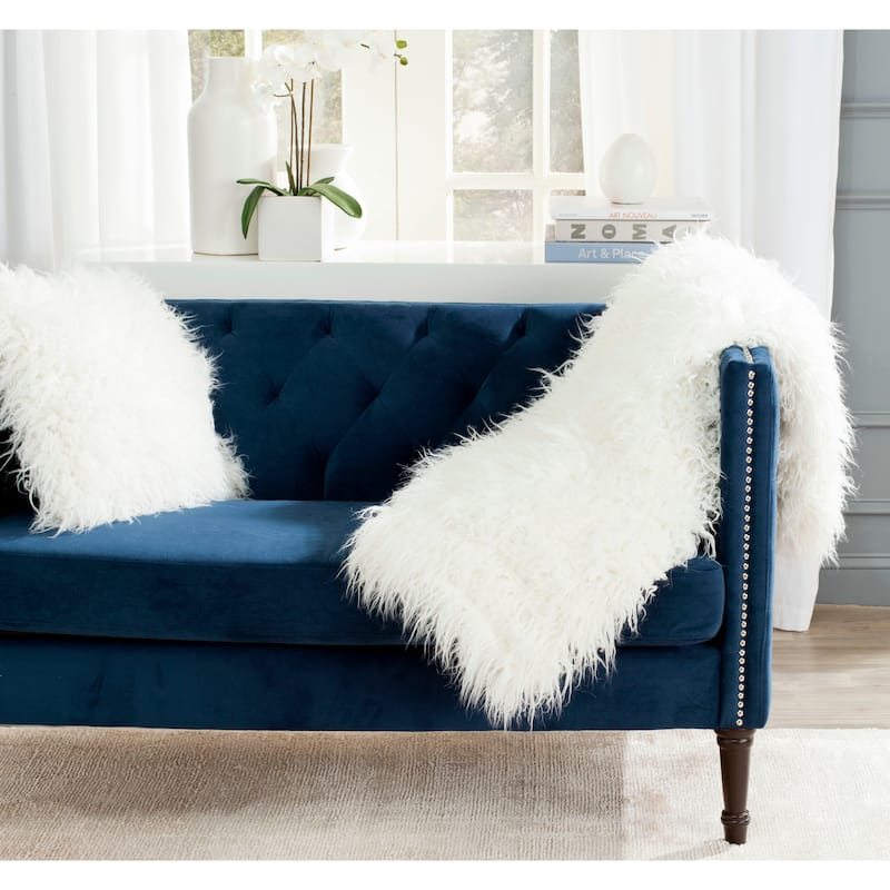 SAFAVIEH Iwan Snow White Faux Fur Throw Blanket