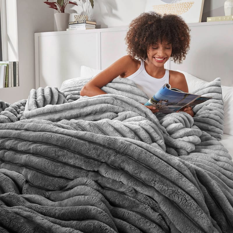 Chelsea Square Avril Fluffy Ribbed Plush Comforter Set