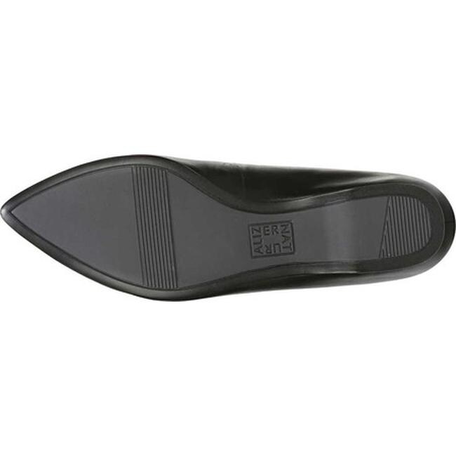 naturalizer sable flat