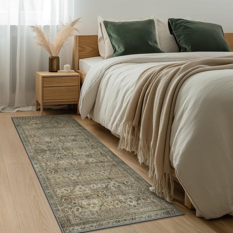 Mcow Vintage Floral Low-Pile Machine Washable Non-Slip Area Rug