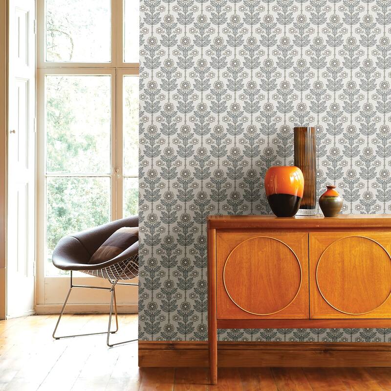 Whittier, Aya Floral, 33 FT. L x 20.5In. W Wallpaper Roll