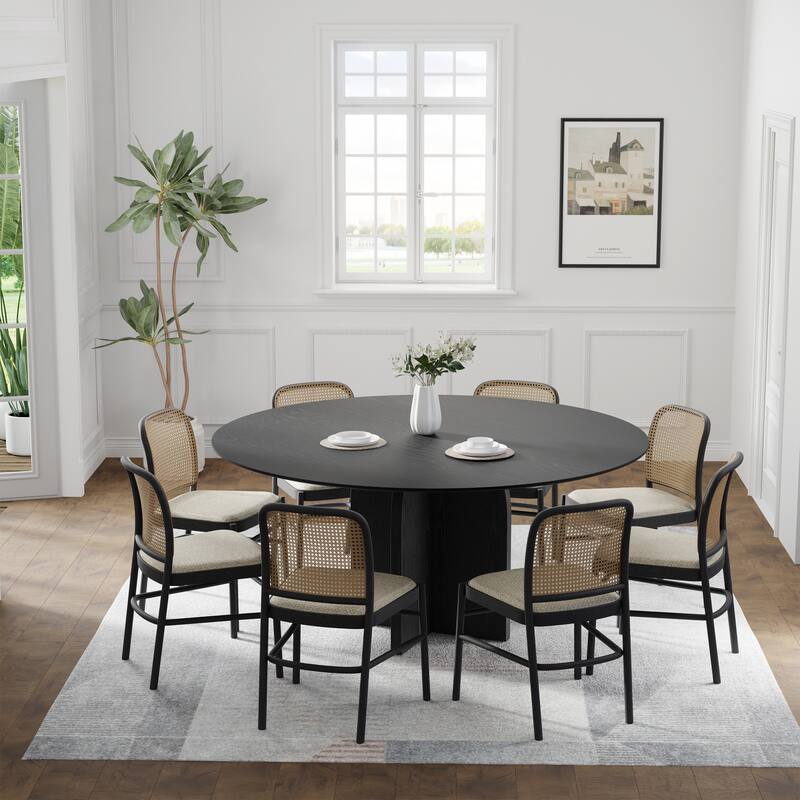 Solid Wood Round Dining Table for 4-8 People Nordic style