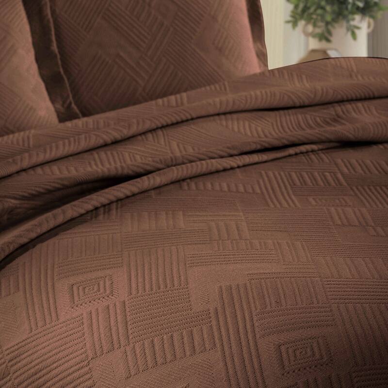 Superior Geometric Fret Cotton Decorative Bedspread Set