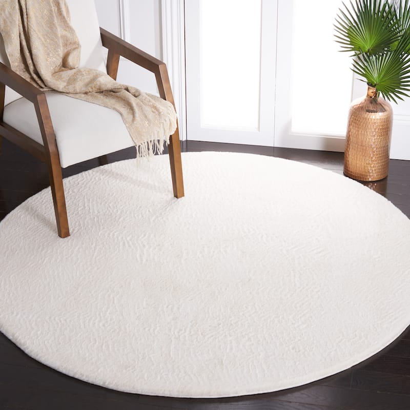 SAFAVIEH Faux Rabbit Fur Catja Machine Washable Slip Resistant - 4' x 4' Round - Off White - Round