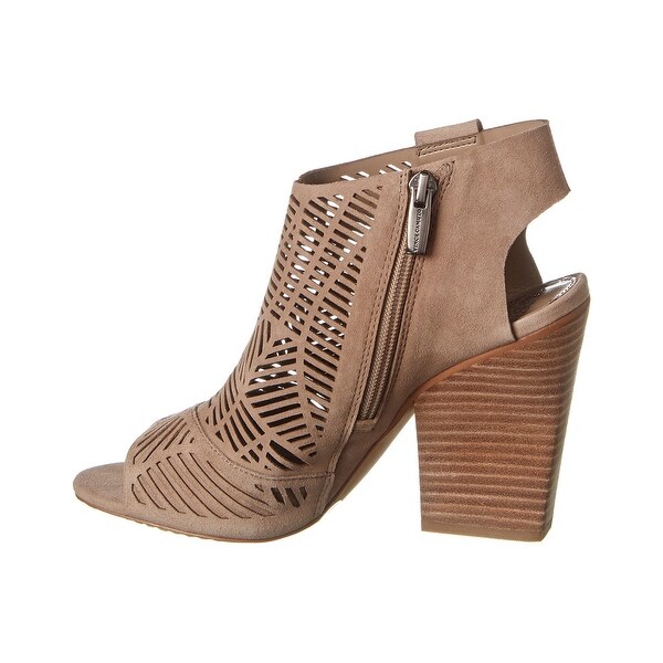 vince camuto kimora