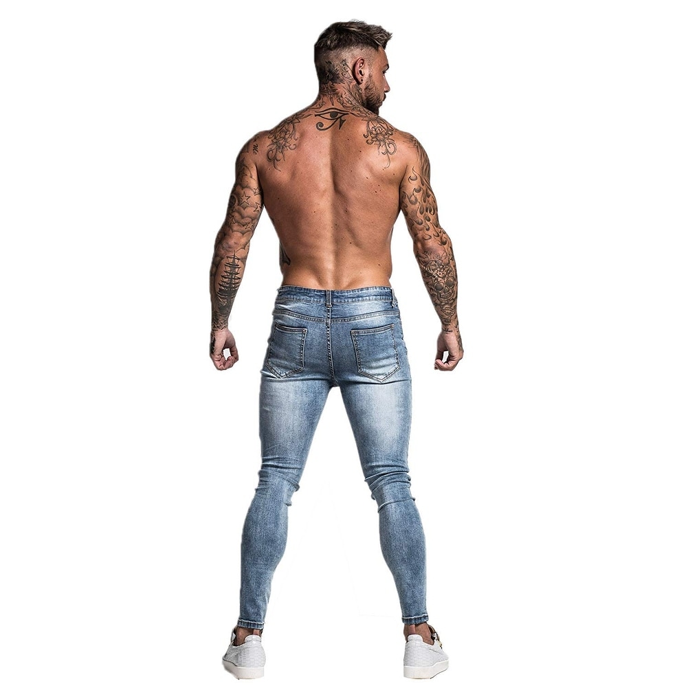 man in skinny jeans