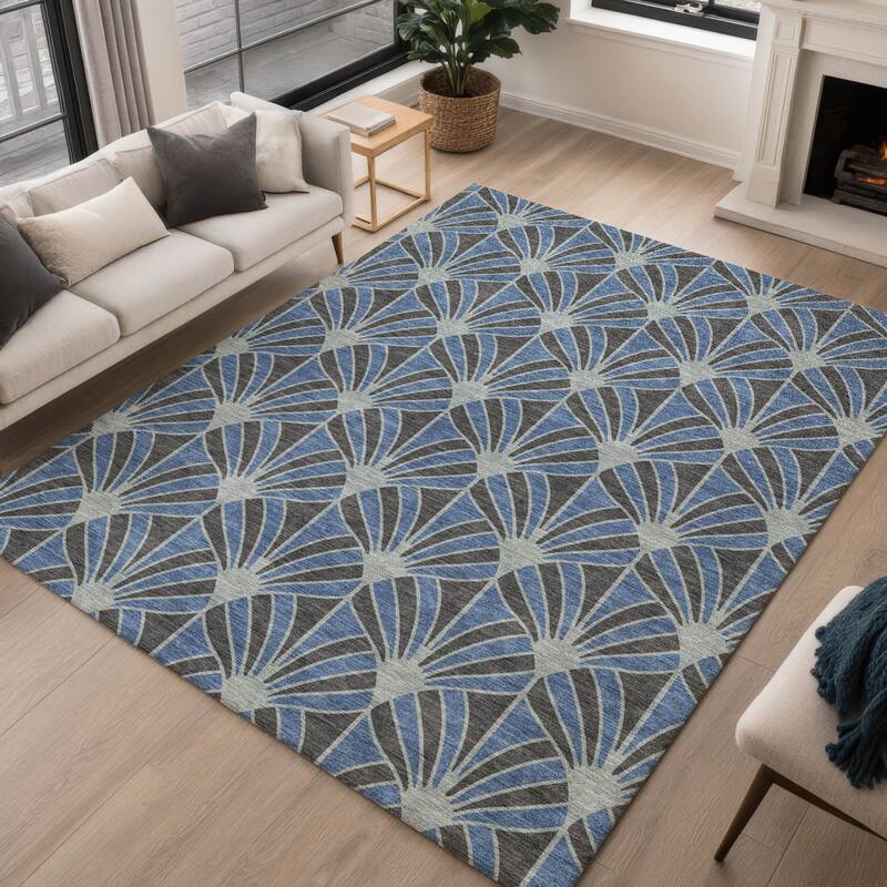 Machine Washable Indoor/ Outdoor Casual Kim Chantille Rug