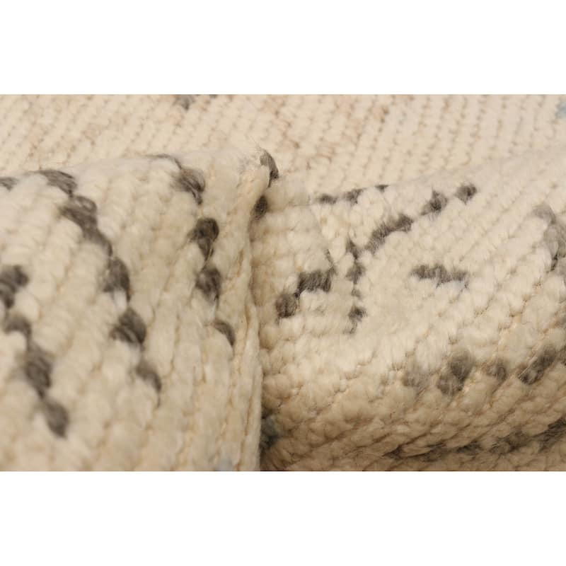 ECARPETGALLERY Hand-knotted Tangier Cream Wool Rug - 5'3 x 7'7