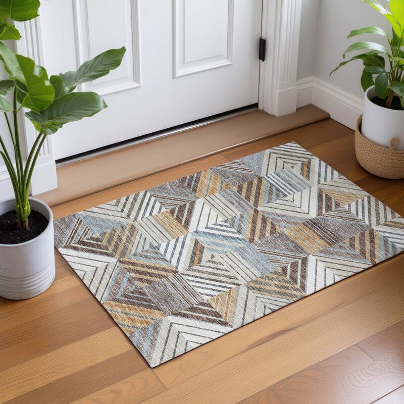 Machine Washable Indoor/ Outdoor Geo Mosaic Chantille Rug