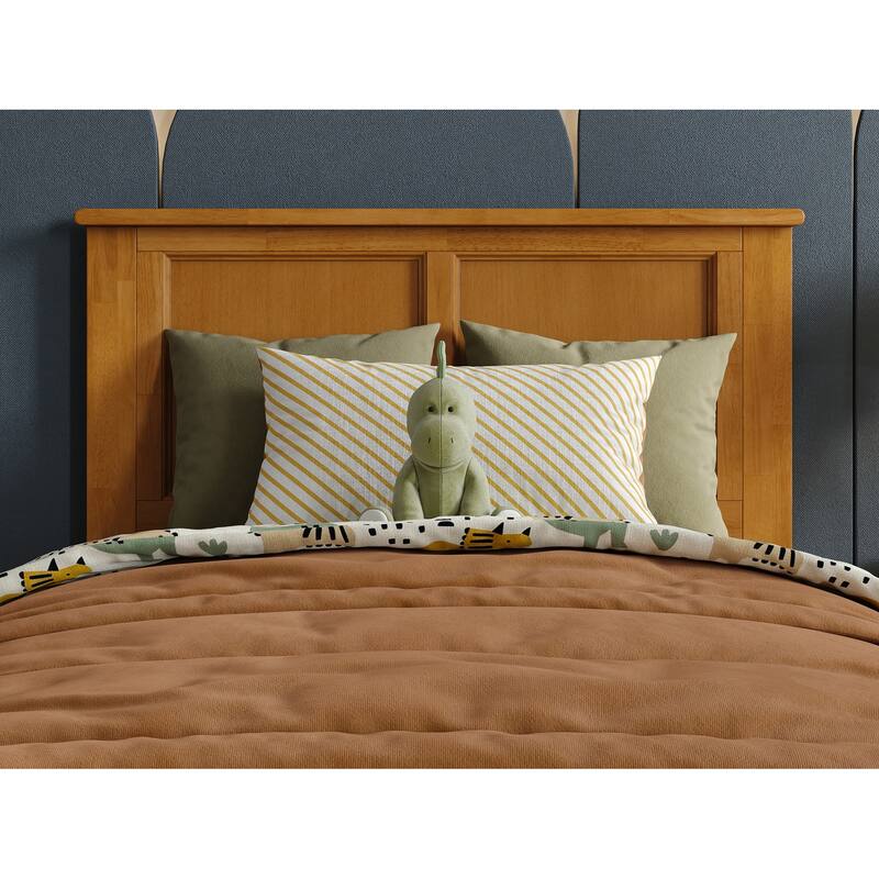 Felicity Platform Bed with Panel Footboard and Twin Trundle