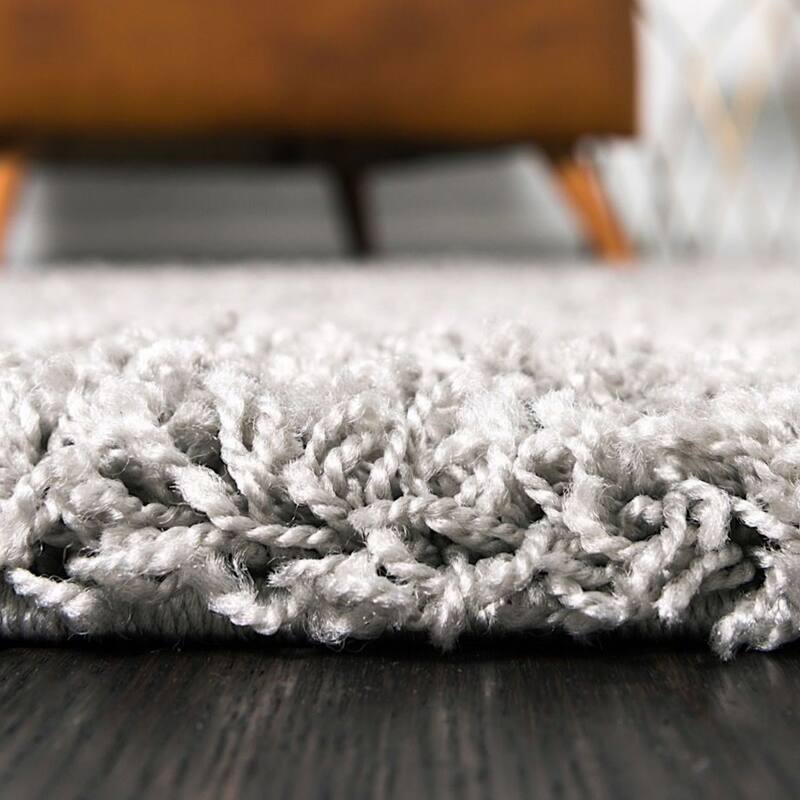 Shag Laurian Collection Area Rug