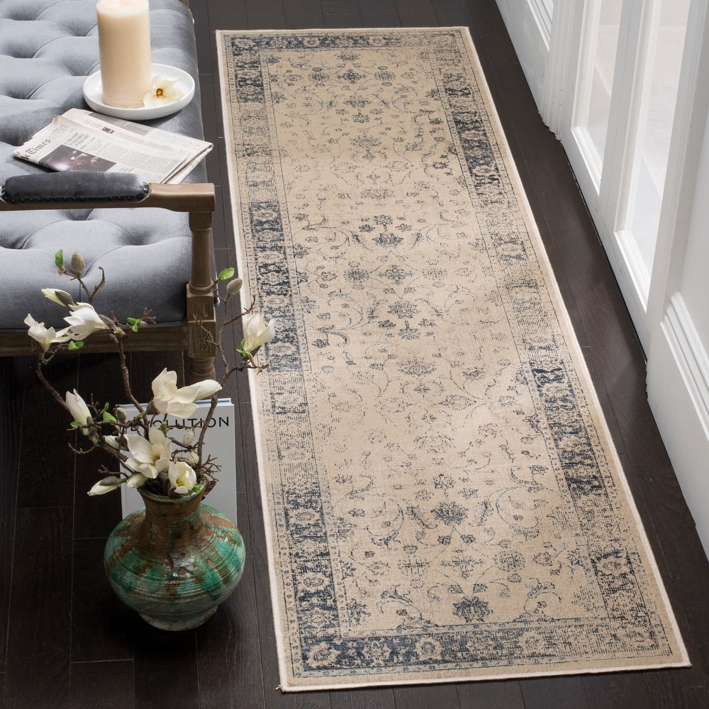 SAFAVIEH Vintage Elise Oriental Distressed Viscose Rug
