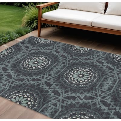 HomeRoots Floral Medallion Transitional Rectangle Outdoor Rug