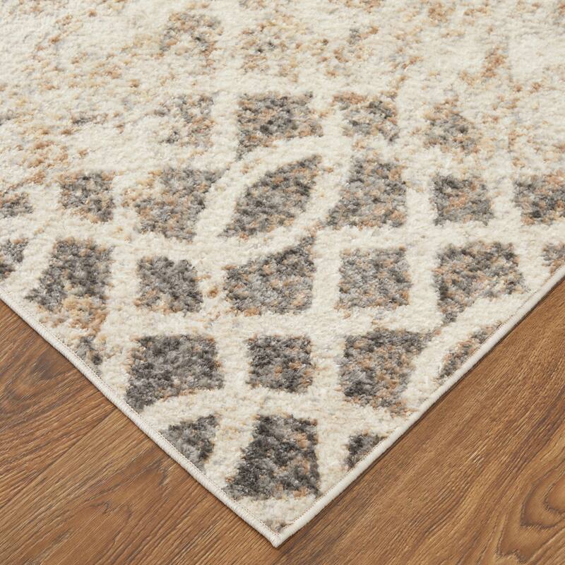 Wyllah Contrasting Distressed Area Rug
