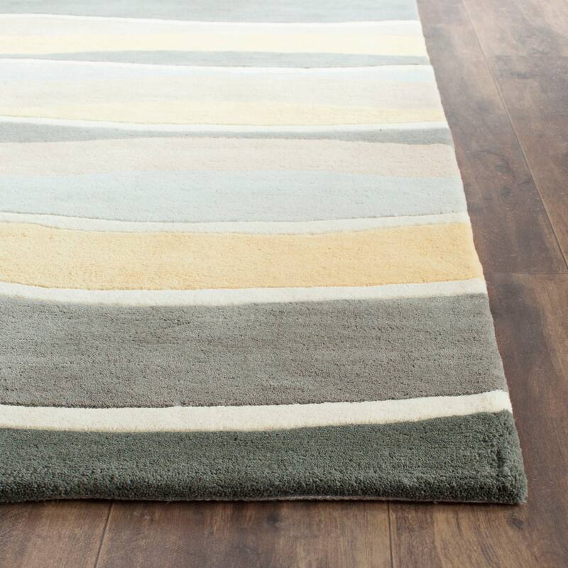 SAFAVIEH Handmade Soho Sharday Wavy Stripe N.Z. Wool/ Viscose