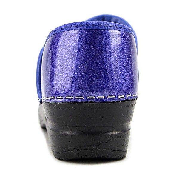 sanita blue clogs